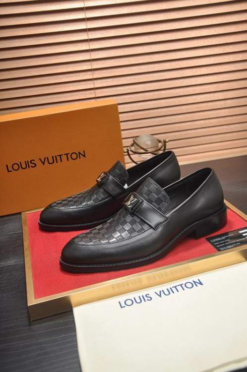Picture of Louis Vuitton Shoes _SKULVsz38-45mnf053314309